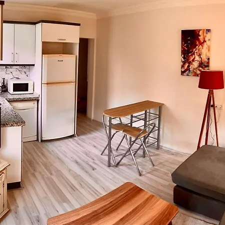Διαμέρισμα Cosy Flat With Location